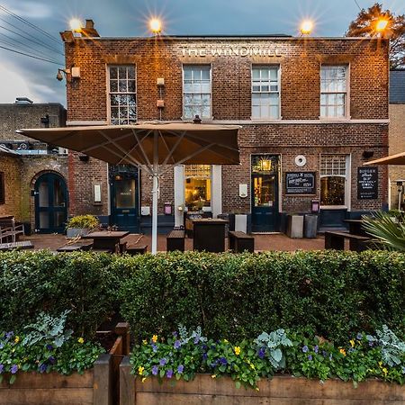 The Windmill On The Common Hotell London Eksteriør bilde