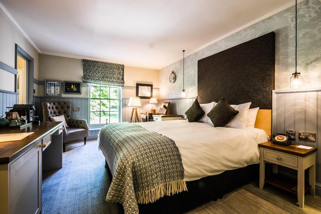 The Windmill On The Common Hotell London Eksteriør bilde