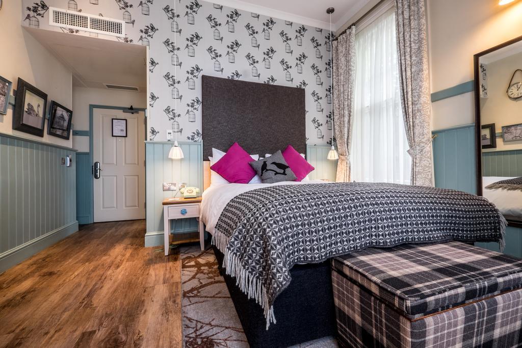 The Windmill On The Common Hotell London Eksteriør bilde