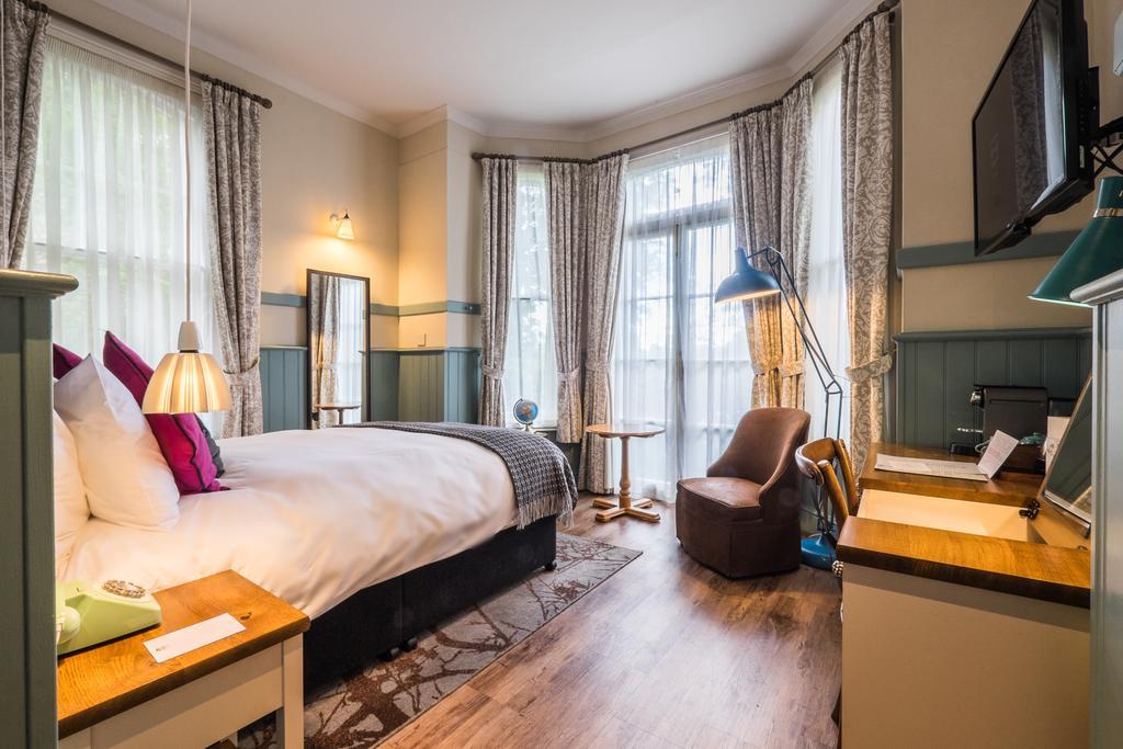 The Windmill On The Common Hotell London Eksteriør bilde