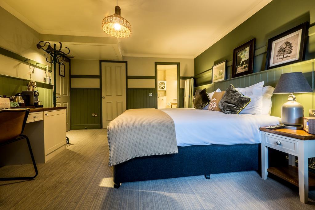 The Windmill On The Common Hotell London Eksteriør bilde