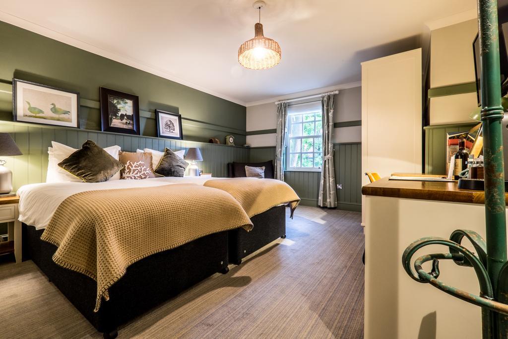 The Windmill On The Common Hotell London Eksteriør bilde