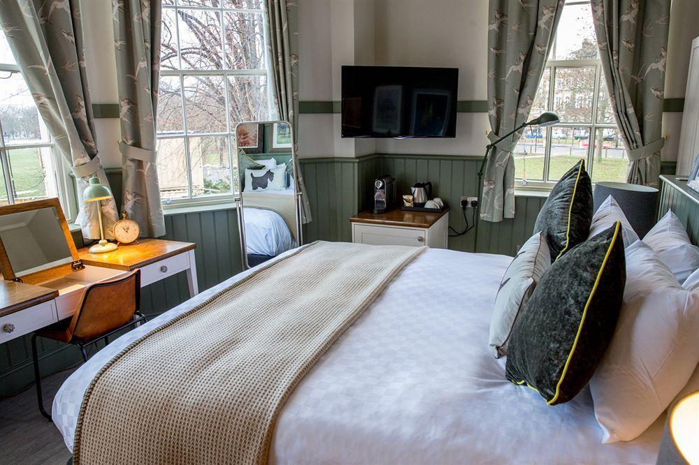 The Windmill On The Common Hotell London Eksteriør bilde
