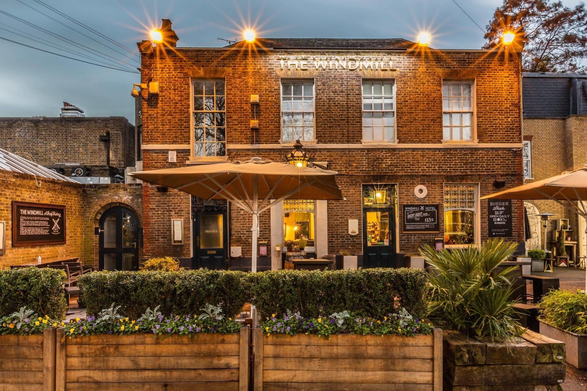 The Windmill On The Common Hotell London Eksteriør bilde